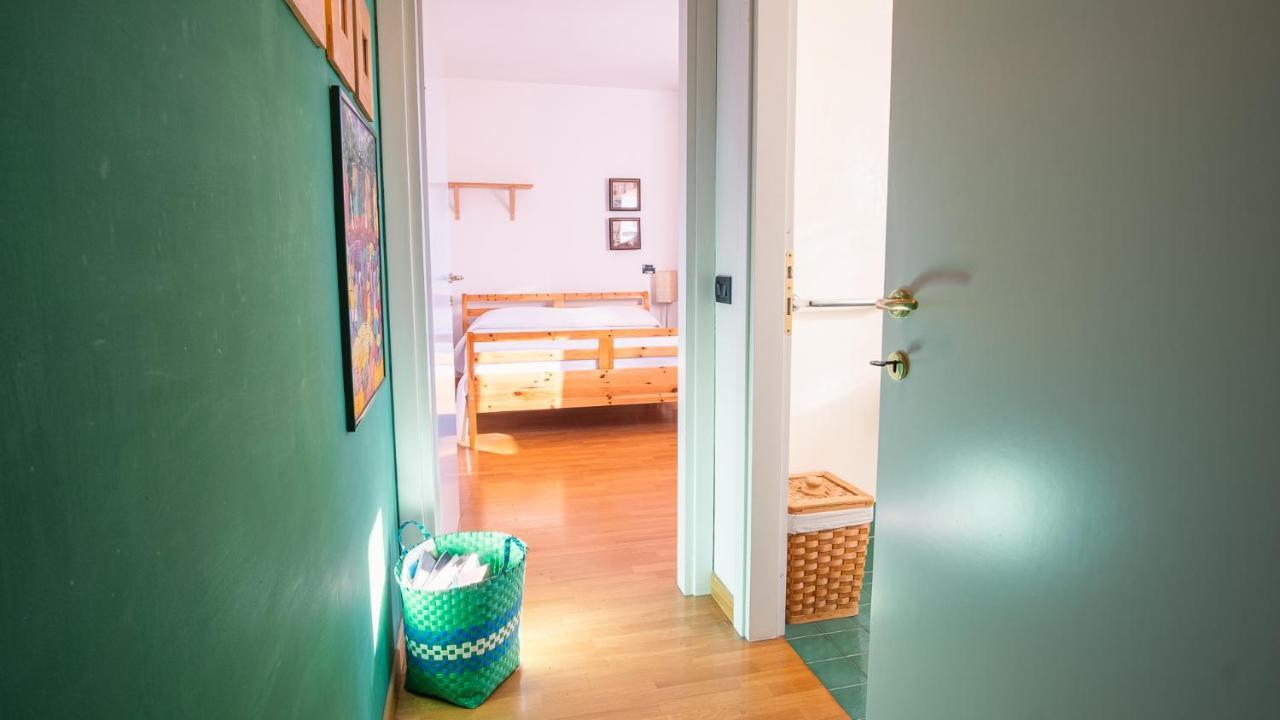 The Zodiac Apartment - Italian Homing Sirmione Ngoại thất bức ảnh