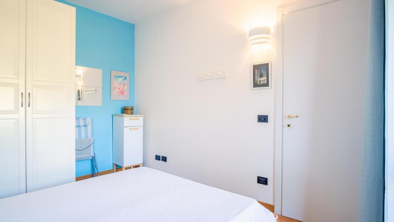The Zodiac Apartment - Italian Homing Sirmione Ngoại thất bức ảnh